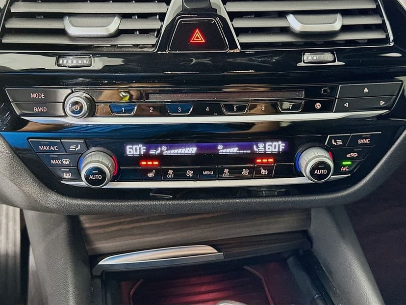 2018 BMW 5 Series - Image 16