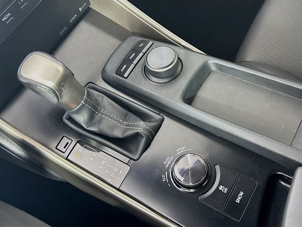 2014 LEXUS IS - Image 21