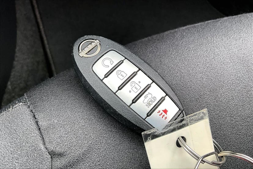 2025 Nissan Altima - Image 15