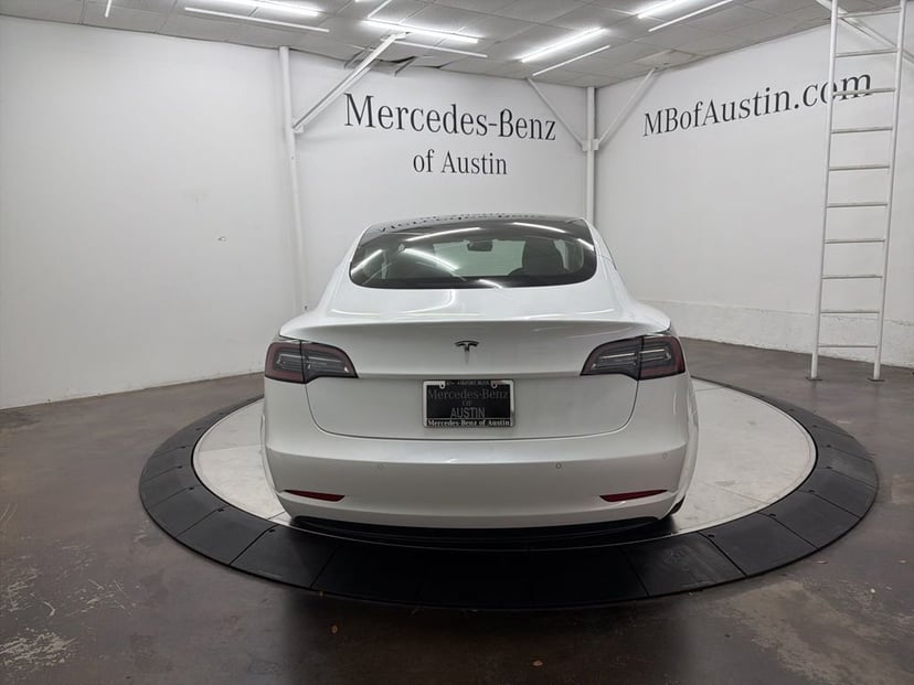 2022 Tesla Model 3 - Image 5