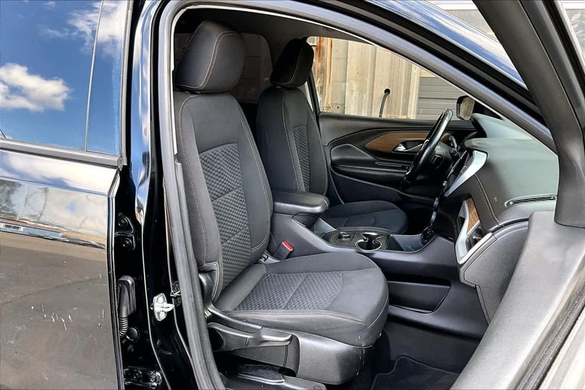 2018 GMC Terrain - Image 9