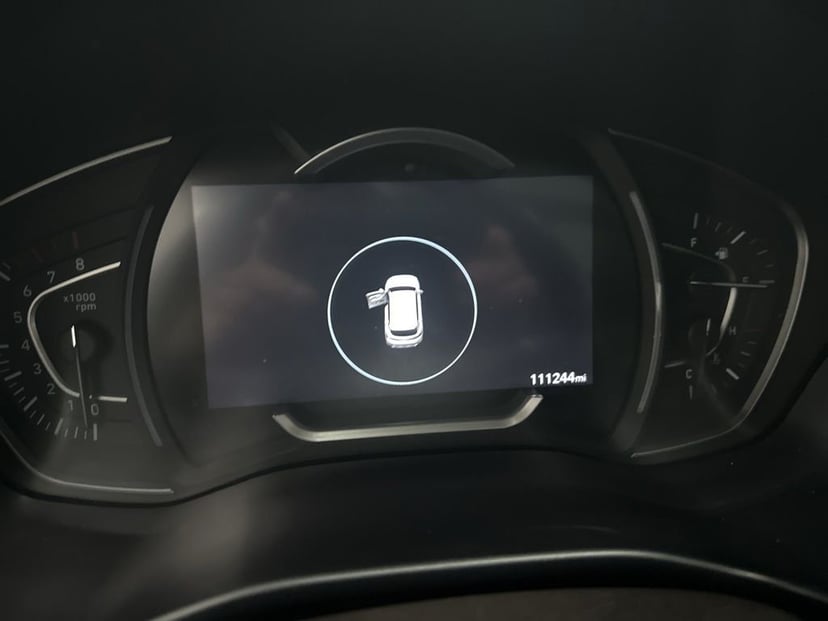 2019 Hyundai Santa Fe - Image 12