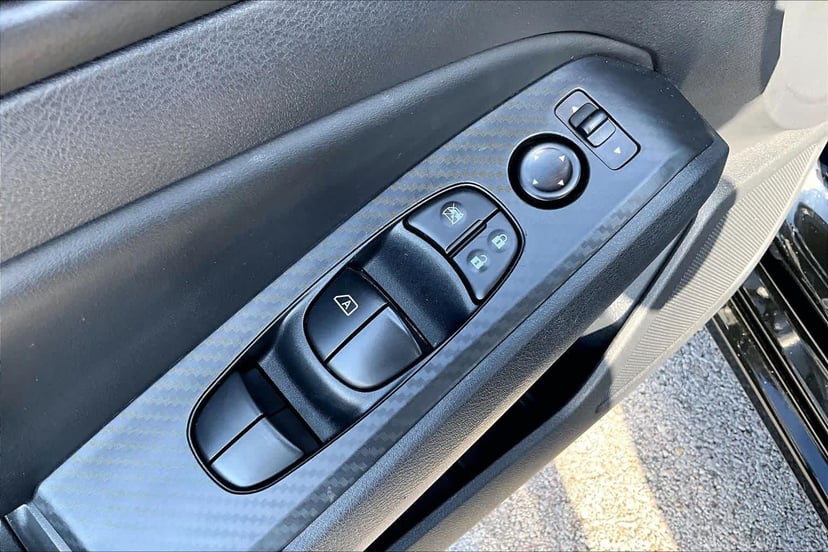 2025 Nissan Altima - Image 35