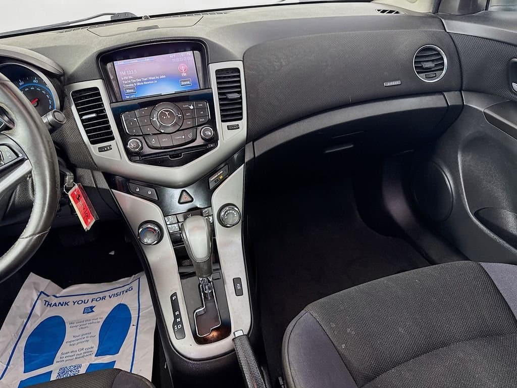 2014 CHEVROLET Cruze - Image 30