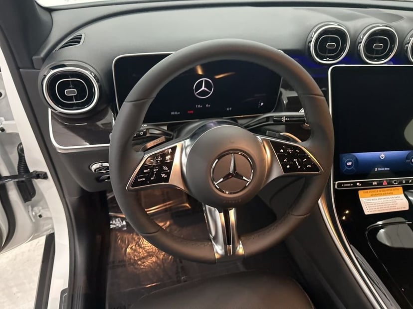 2026 Mercedes-Benz GLC - Image 10