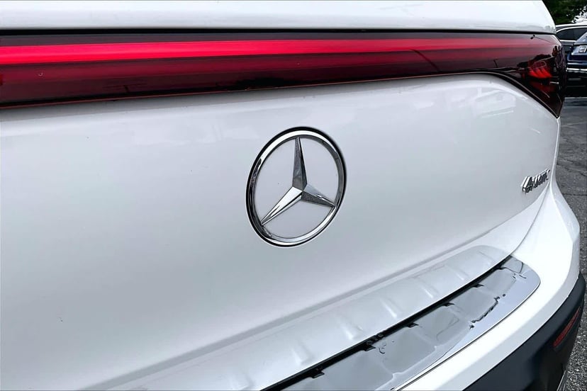 2023 Mercedes-Benz EQB 300 - Image 30