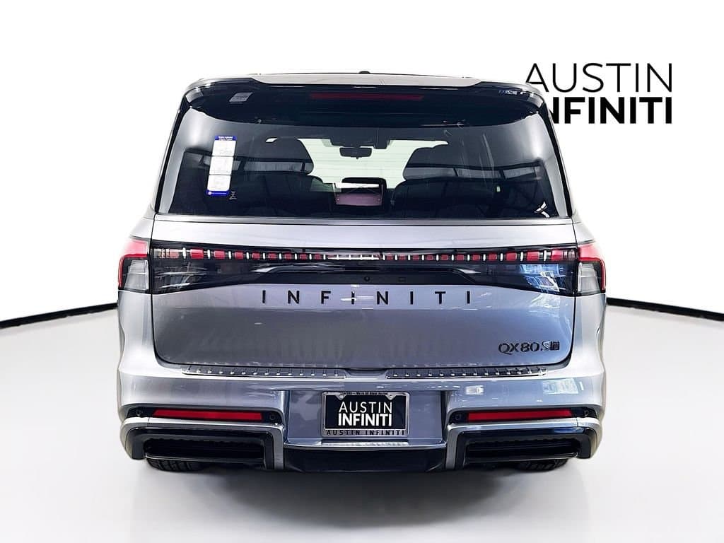2026 INFINITI QX80 - Image 7
