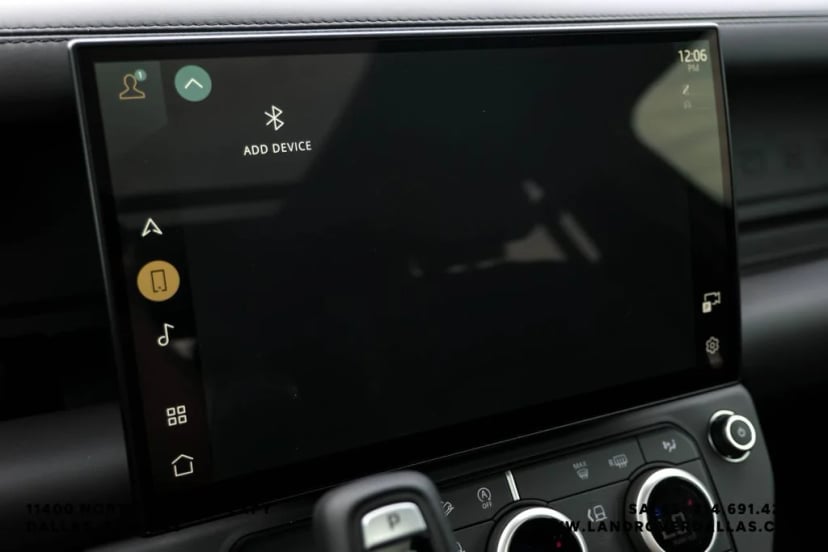 2026 Land Rover Defender 130 - Image 28
