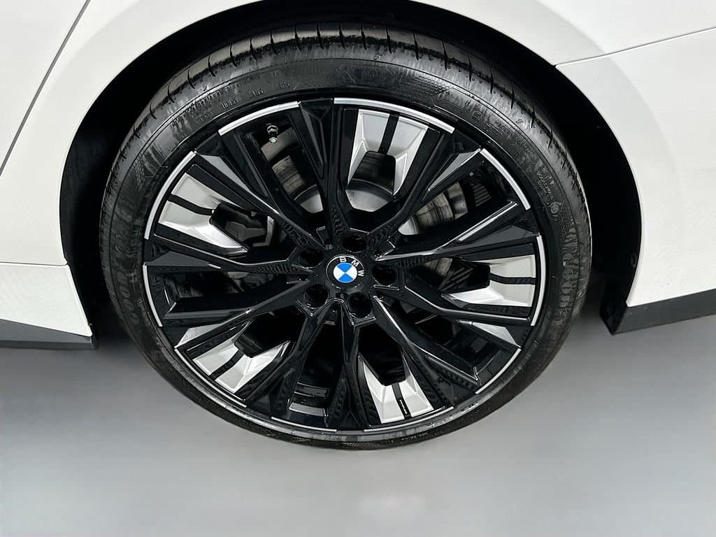 2026 BMW 4 Series - Image 23