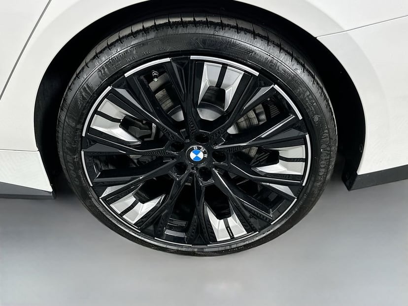 2026 BMW 4 Series - Image 22