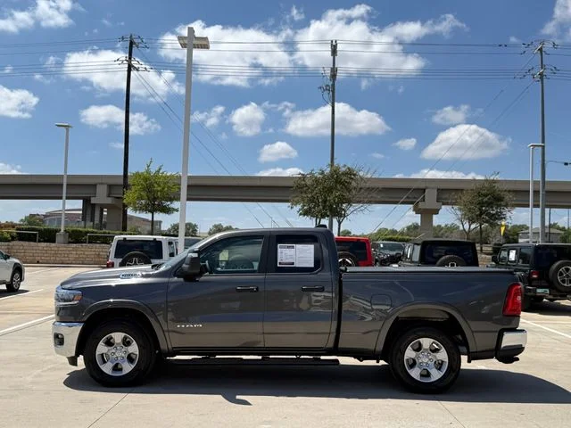 2025 Ram 1500 - Image 7
