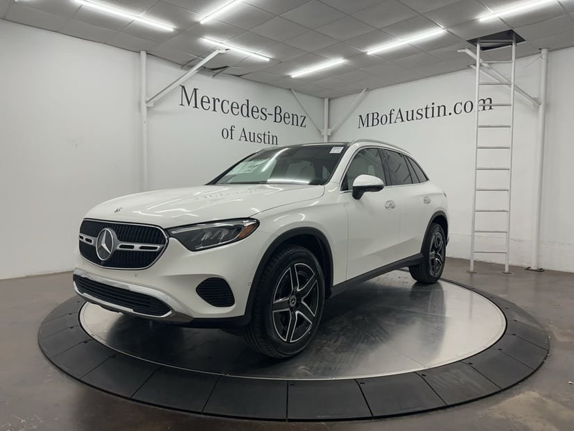 2026 Mercedes-Benz GLC - Image 3