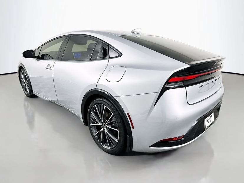2023 Toyota Prius - Image 7
