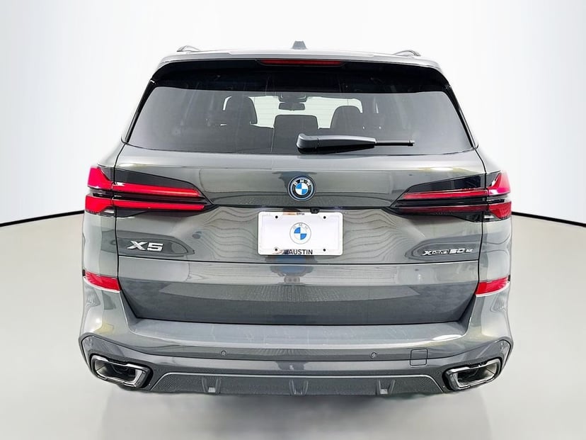 2026 BMW X5 - Image 6