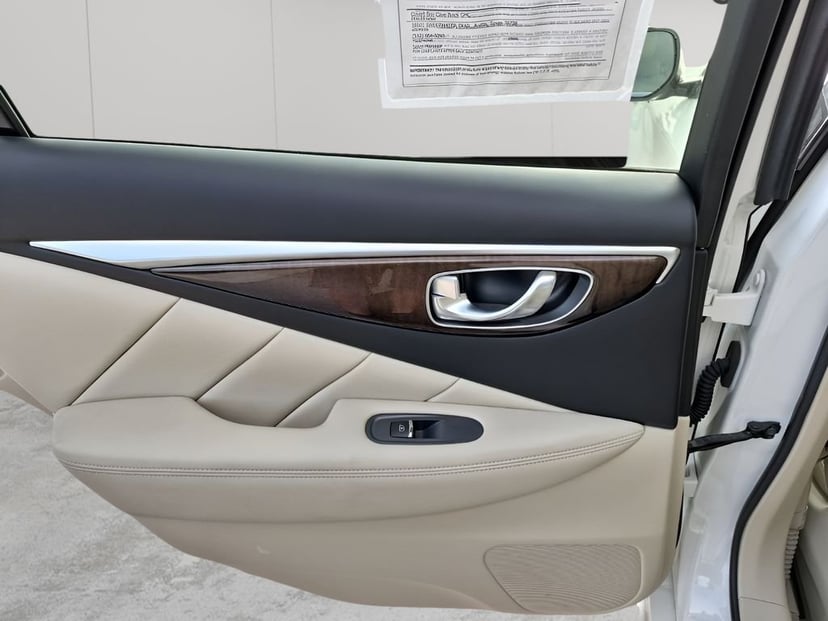 2019 Infiniti Q50 - Image 17