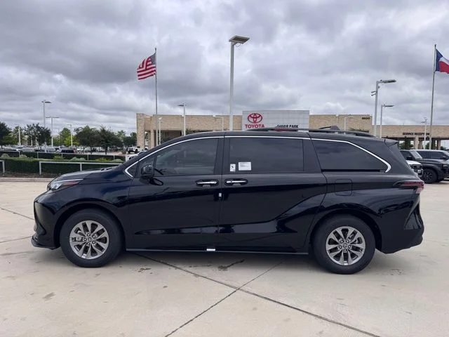 2026 Toyota Sienna - Image 7