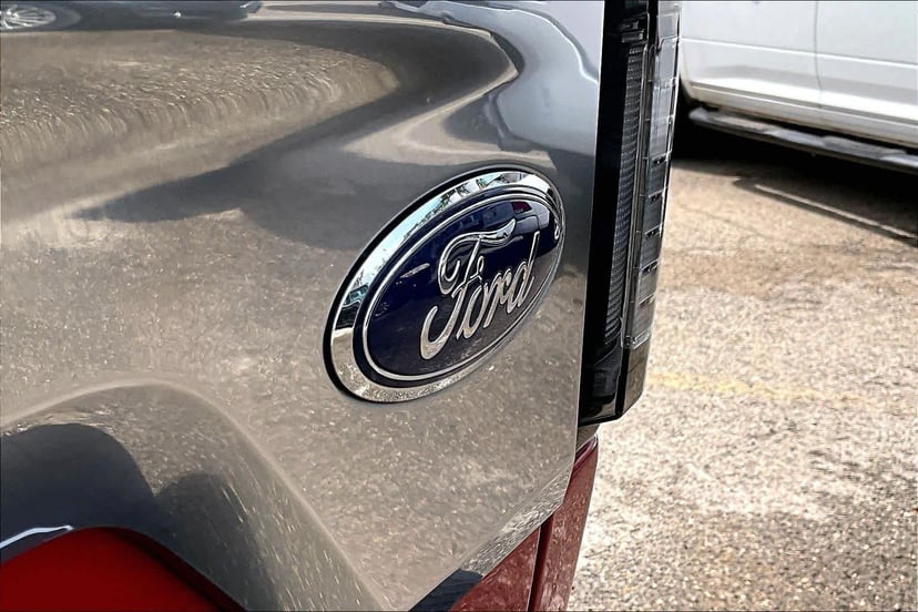 2020 Ford F-150 - Image 32