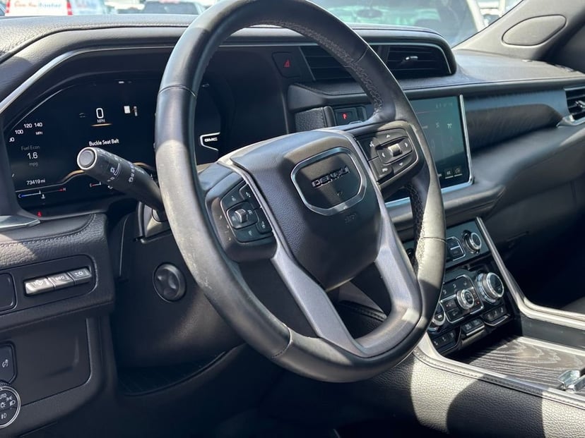 2023 GMC Yukon - Image 8