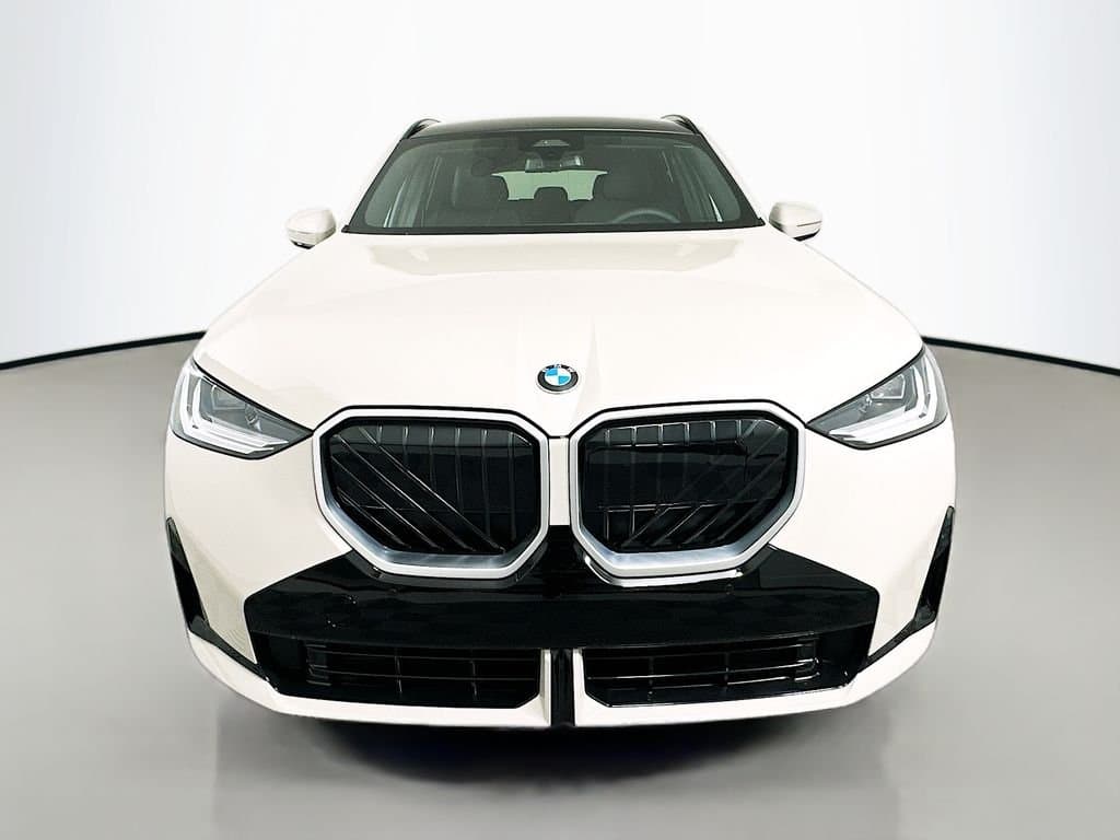 2025 BMW X3 - Image 2