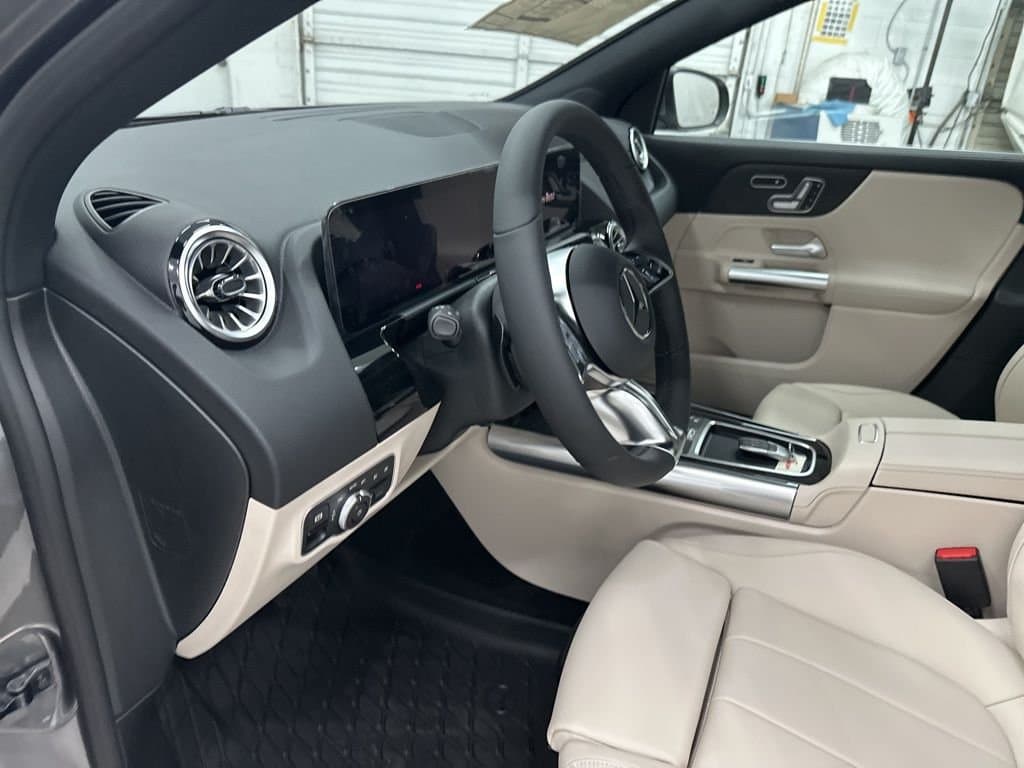 2026 MERCEDES-BENZ GLA - Image 10