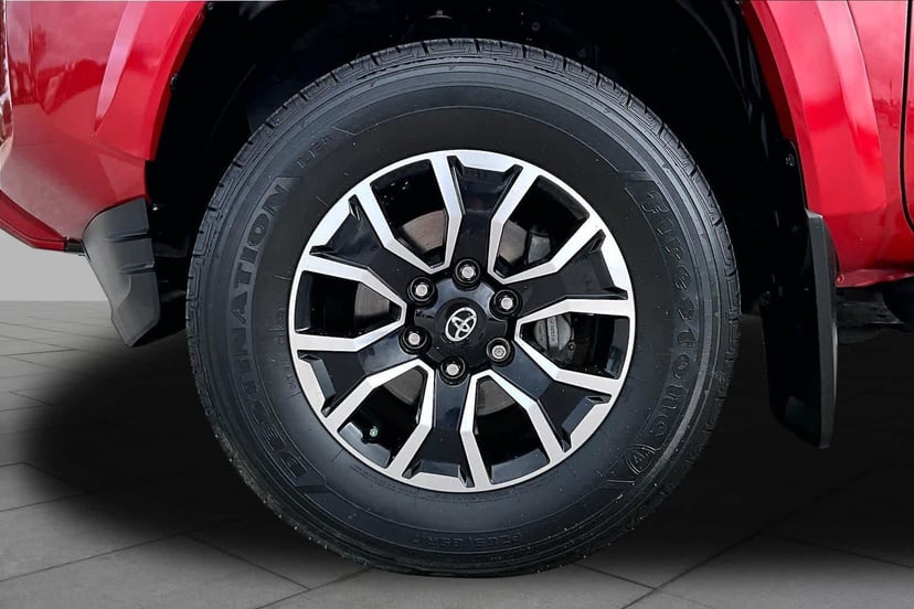 2023 Toyota Tacoma - Image 11