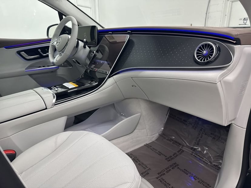 2026 Mercedes-Benz EQE - Image 29
