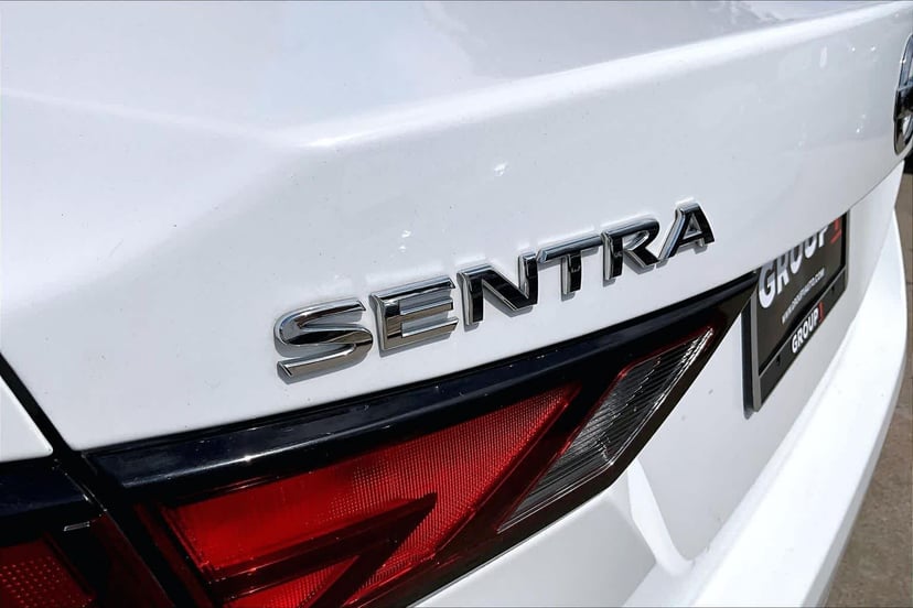 2022 Nissan Sentra - Image 30