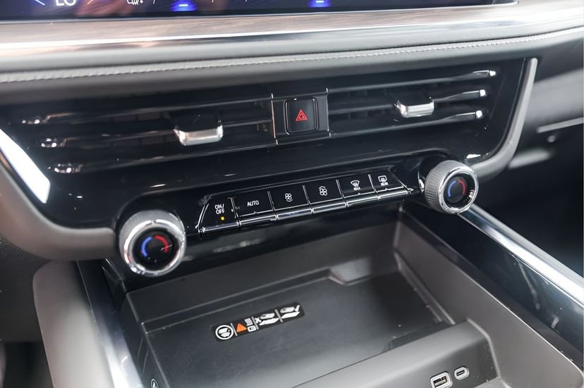 2025 Chevrolet Tahoe - Image 22