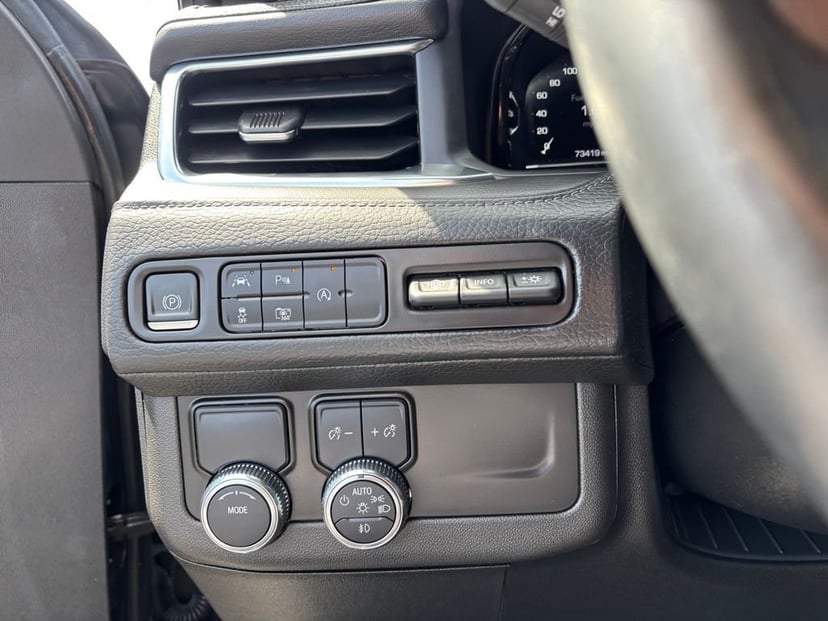 2023 GMC Yukon - Image 22