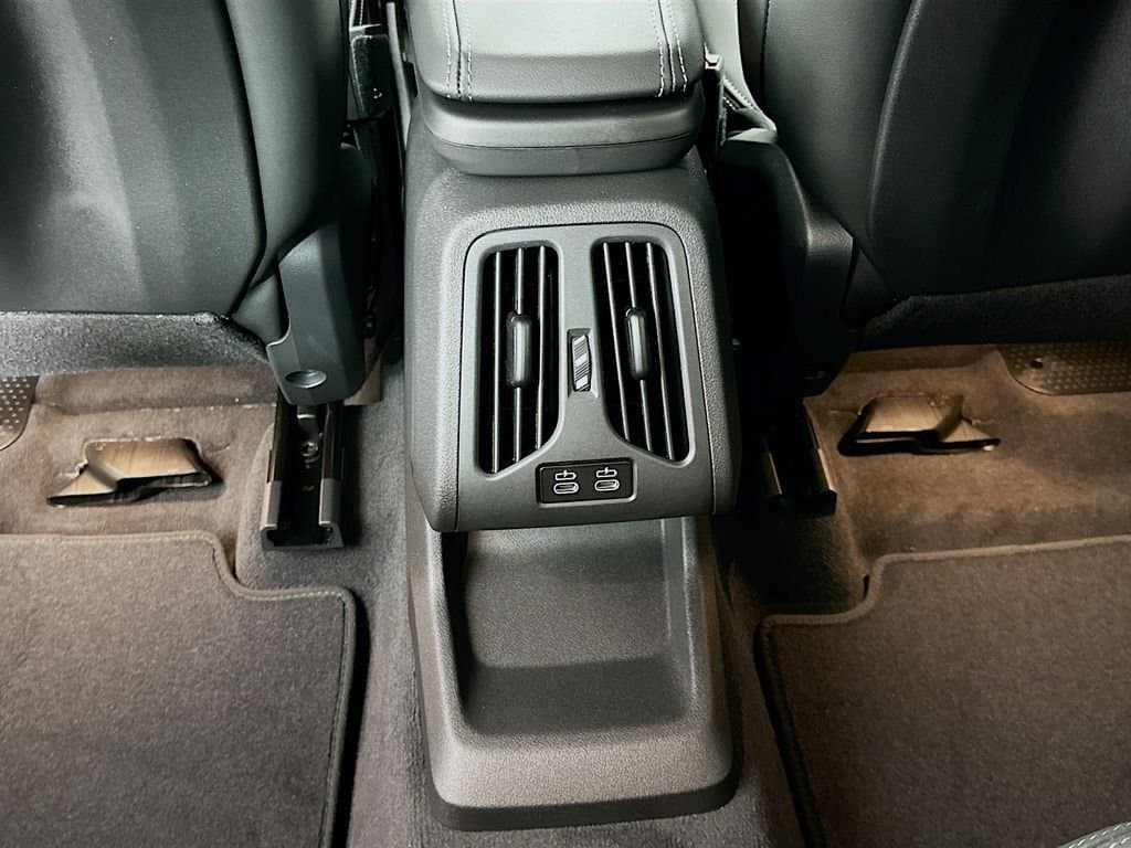 2026 BMW X1 - Image 18