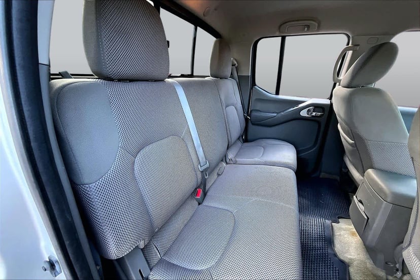 2015 Nissan Frontier - Image 19