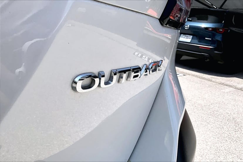 2022 Subaru Outback - Image 10