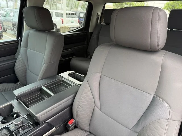 2022 Toyota Tundra - Image 11