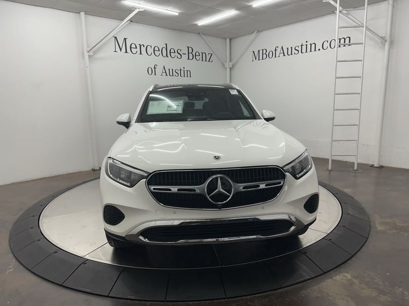 2026 Mercedes-Benz GLC - Image 2