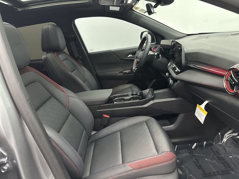 2025 Chevrolet Equinox - Image 25