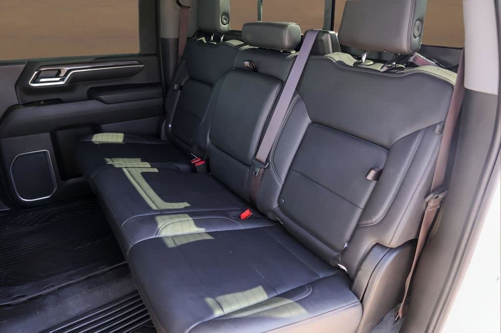 2024 Chevrolet Silverado 2500HD - Image 24