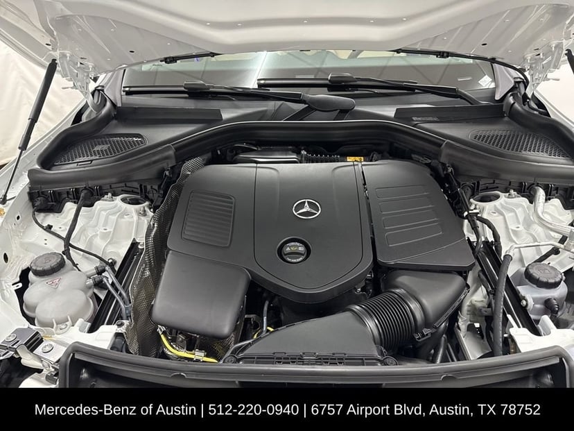 2026 Mercedes-Benz GLC - Image 32