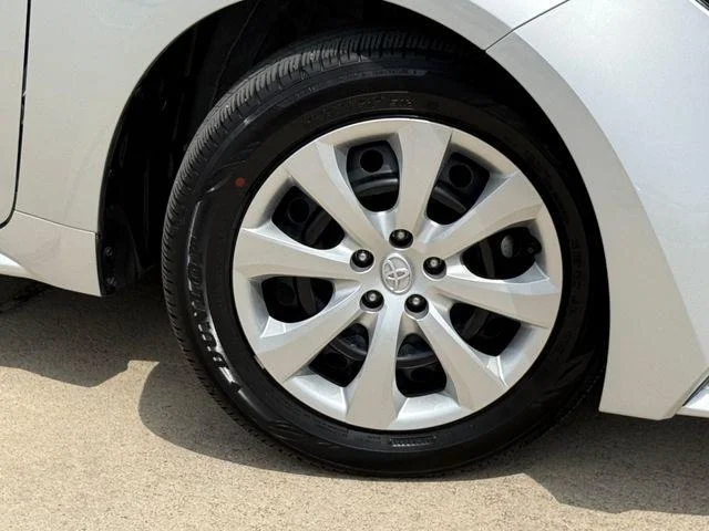 2026 Toyota Corolla - Image 32