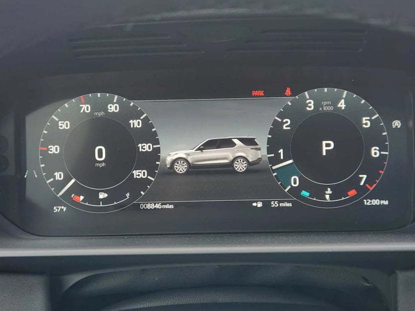 2025 Land Rover Discovery - Image 14