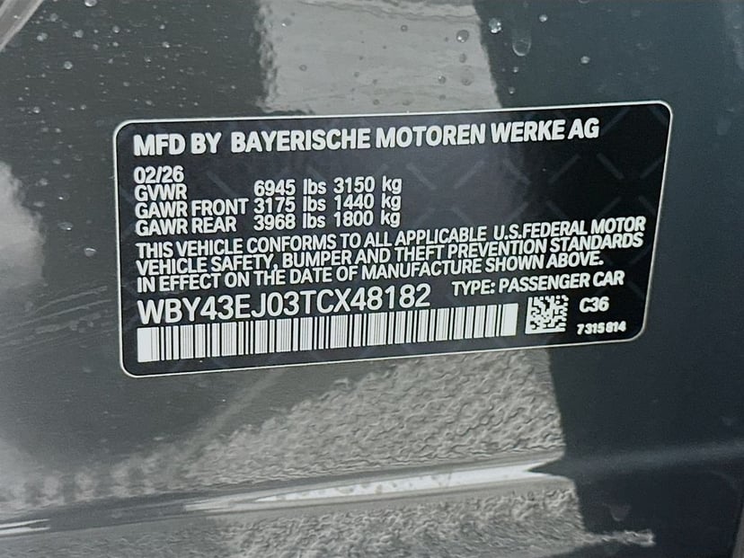 2026 BMW i7 - Image 24