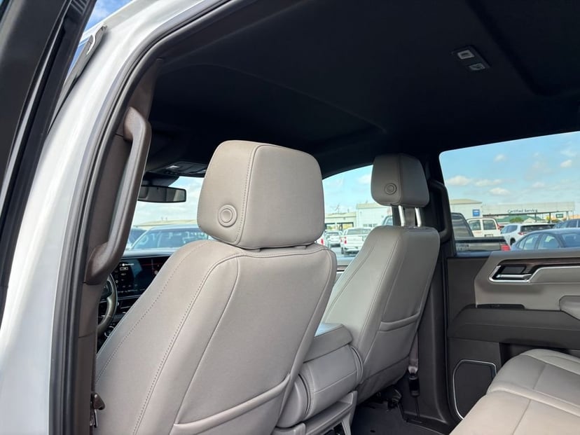 2025 GMC Sierra 1500 - Image 23