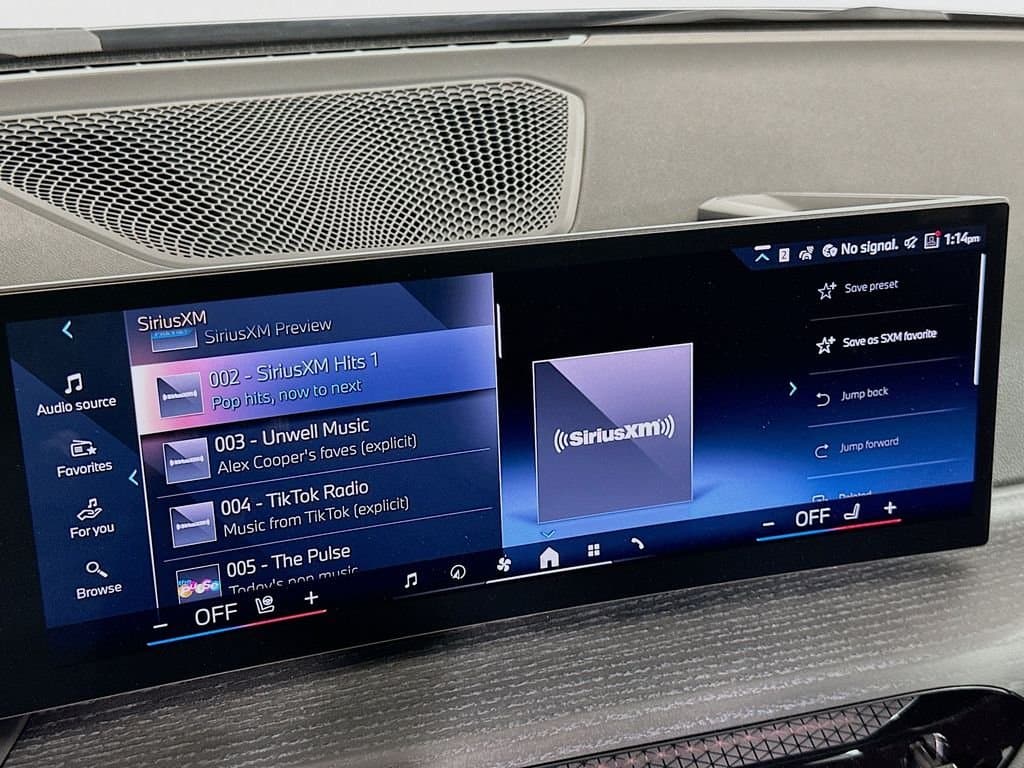 2025 BMW 3 Series - Image 11