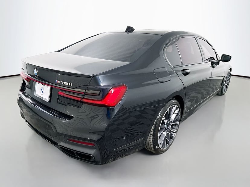 2022 BMW 7 Series - Image 5