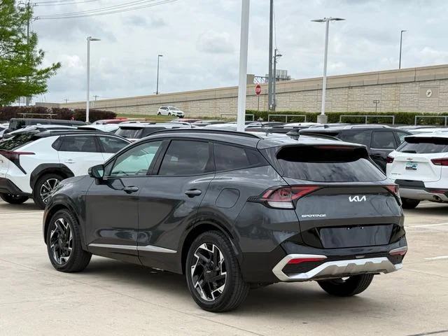 2023 Kia Sportage - Image 4