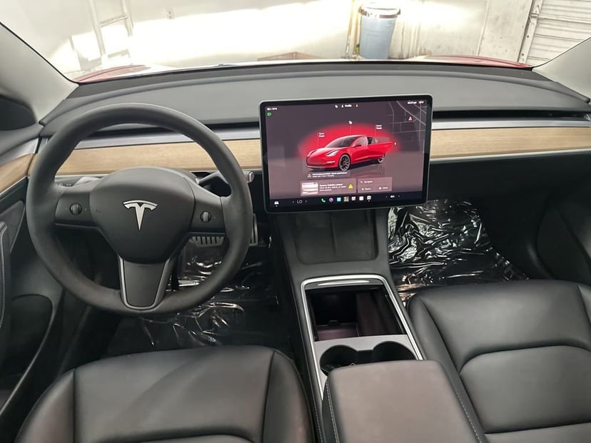 2023 Tesla Model 3 - Image 22
