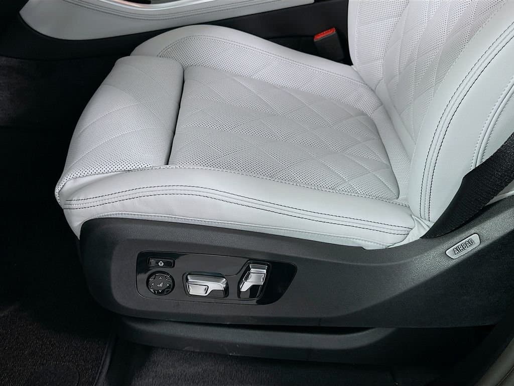 2026 BMW X5 - Image 21