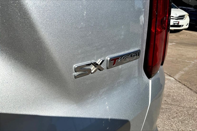 2021 Kia Sorento - Image 10
