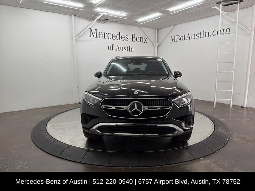 2025 Mercedes-Benz GLC - Image 2