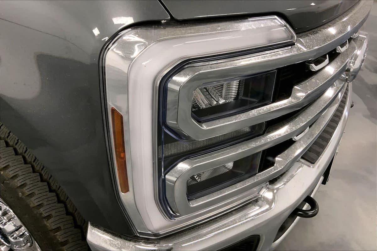 2026 Ford Super Duty - Image 13