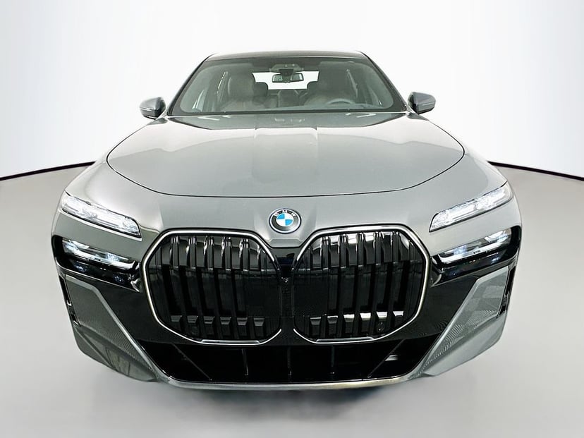 2026 BMW i7 - Image 2